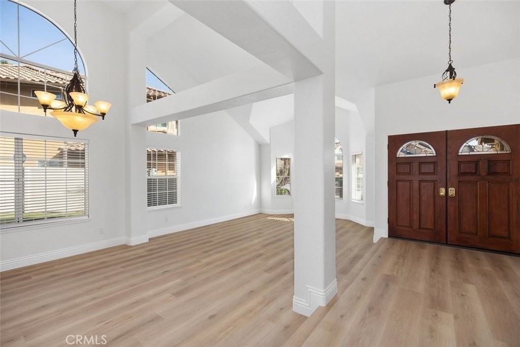 2 Crystalglen - Photo 5 of 42