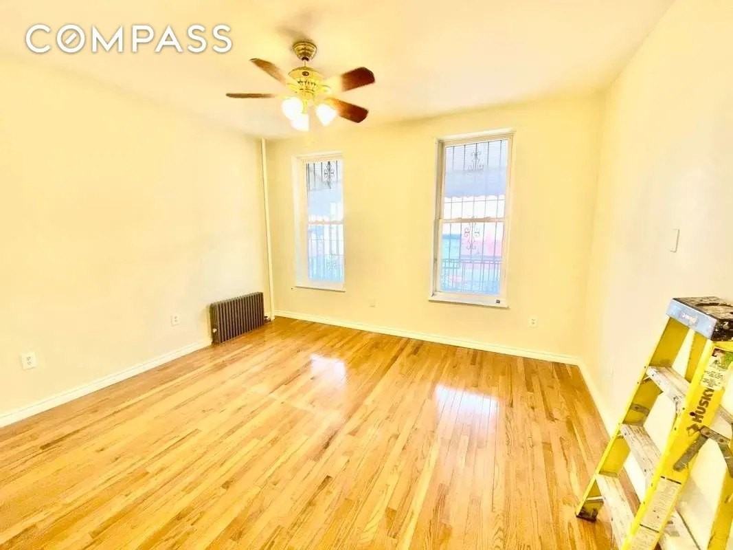 168 17th St #2 - Photo 5 of 9