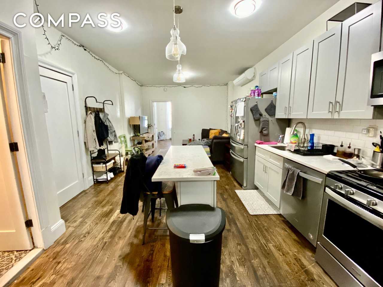 684 Macdonough St #1FL - Photo 4 of 10