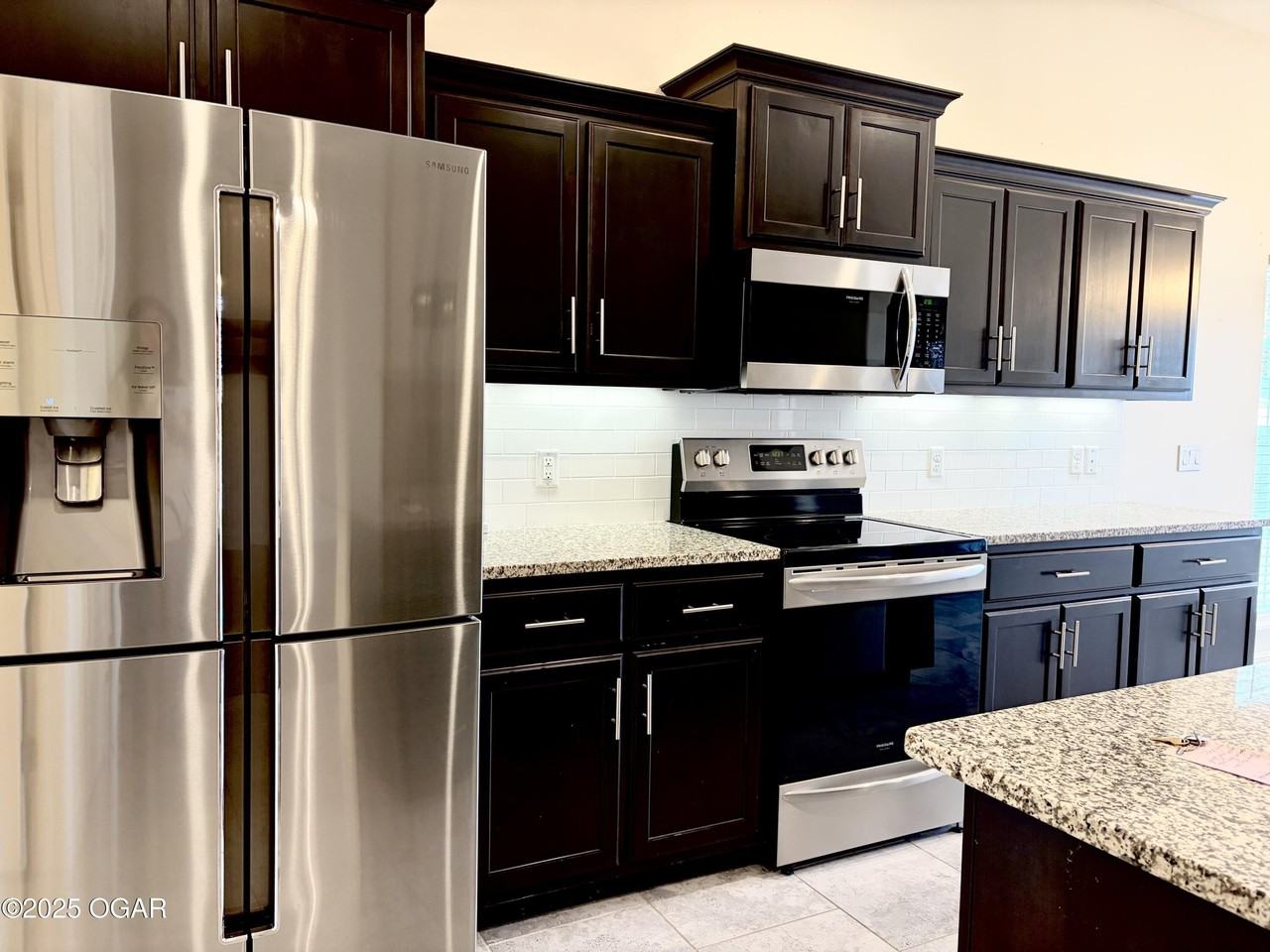 2108 Birdie Ln - Photo 2 of 28