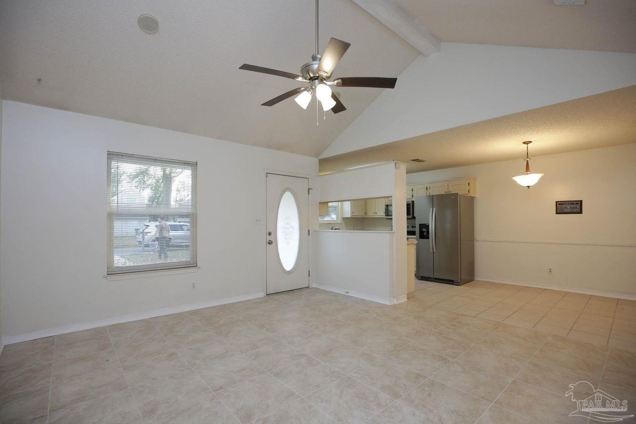 6972 Weatherwood Dr - Photo 4 of 13