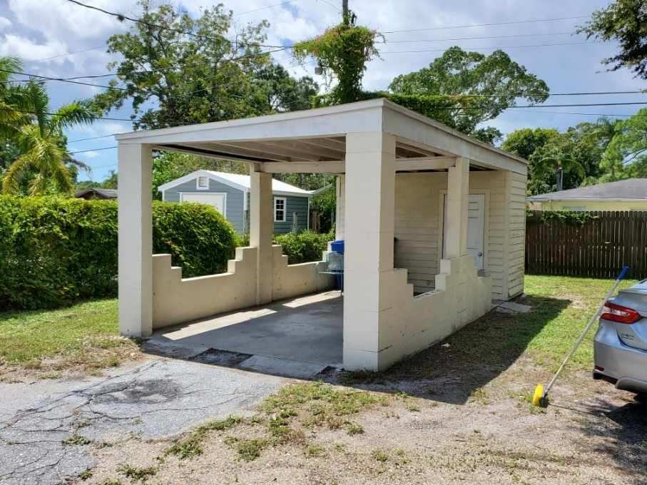 1318 26th St W #1318 - Photo 6 of 12