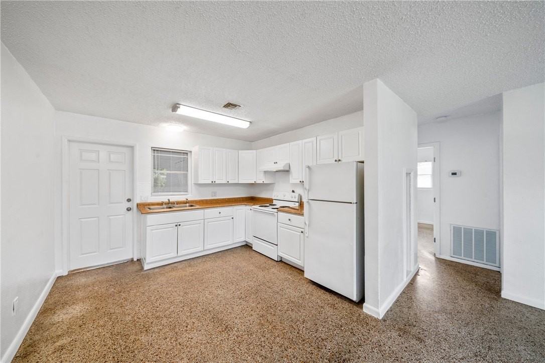 4117 18th Pl - Photo 6 of 10