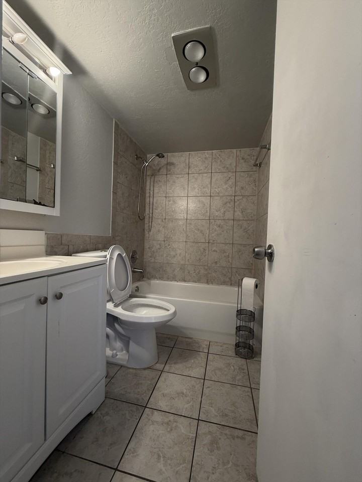 145 Berkshire G #145 - Photo 5 of 8