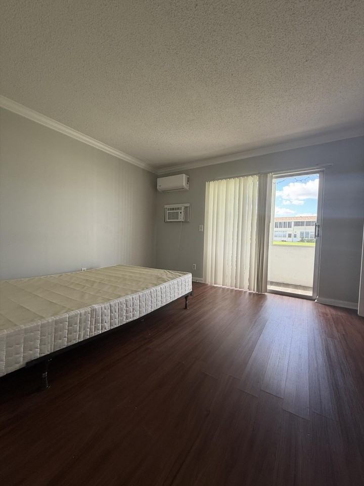 145 Berkshire G #145 - Photo 6 of 8