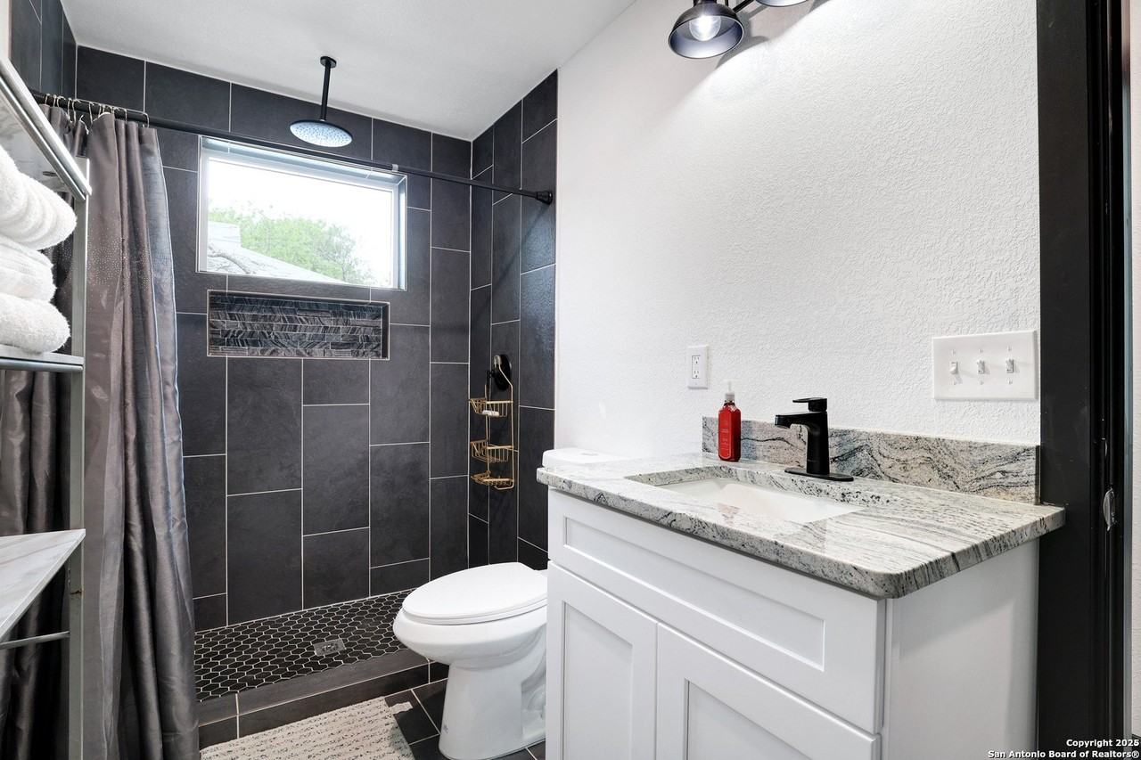 407 Big Foot - Photo 7 of 9