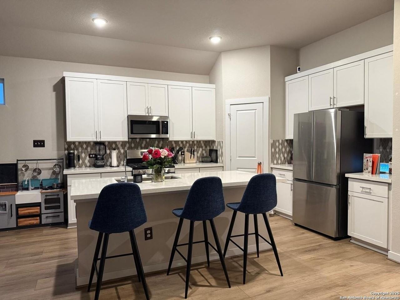 4422 Tiger Run - Photo 4 of 29