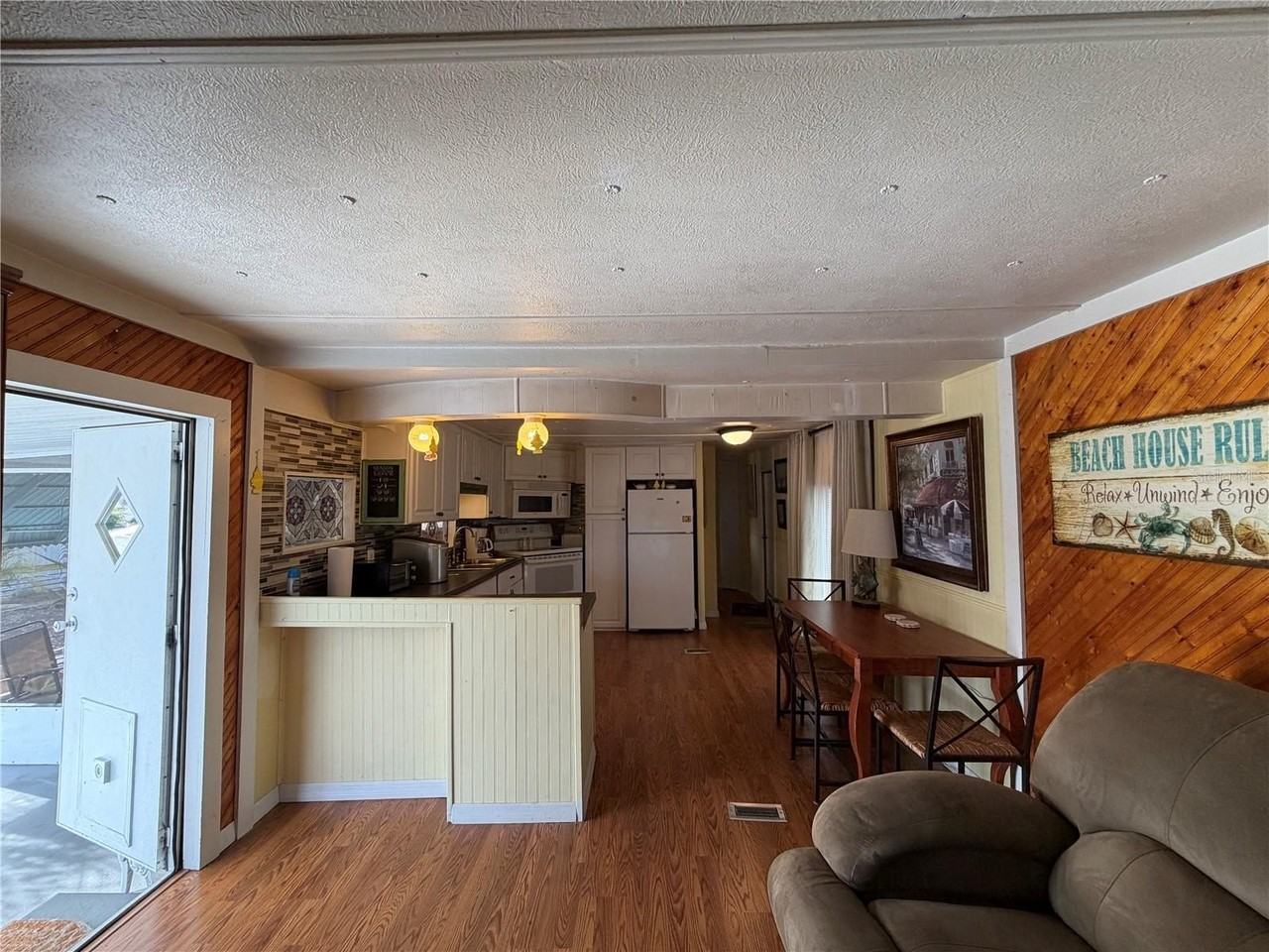 3311 Eileen Dr - Photo 3 of 18