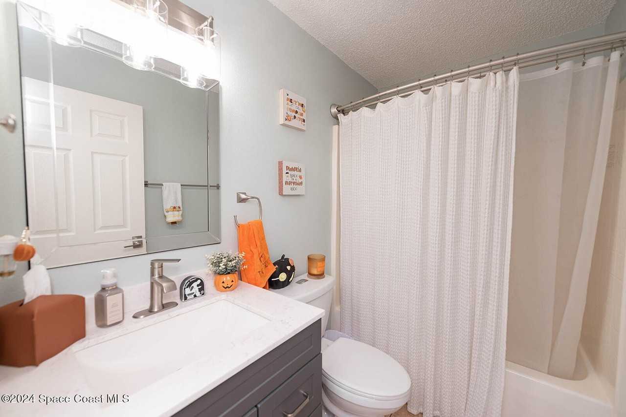 721 Taluga Ave Se - Photo 7 of 50