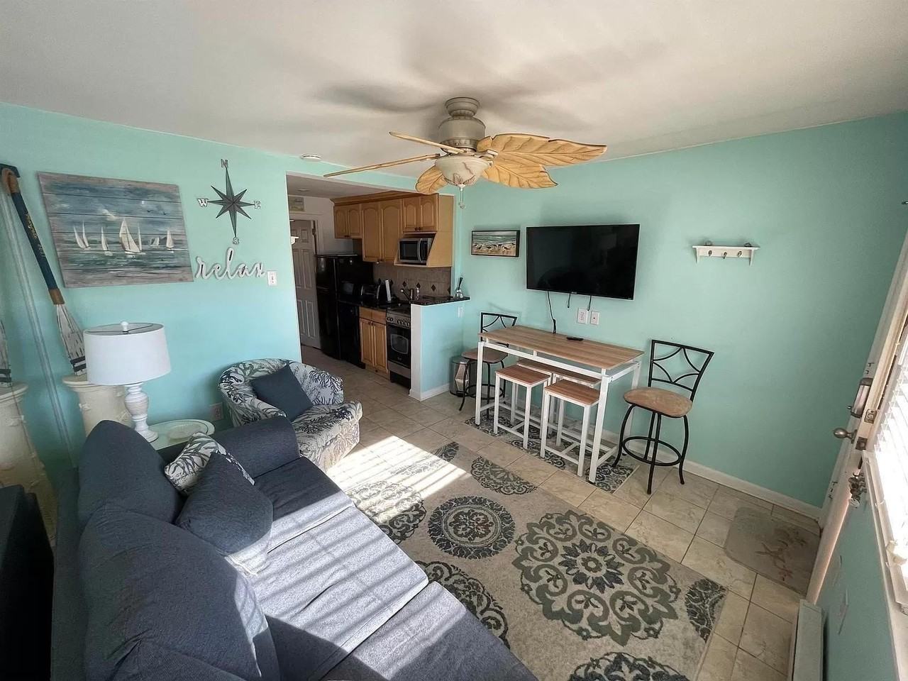 9609 Ventnor Ave - Photo 2 of 9