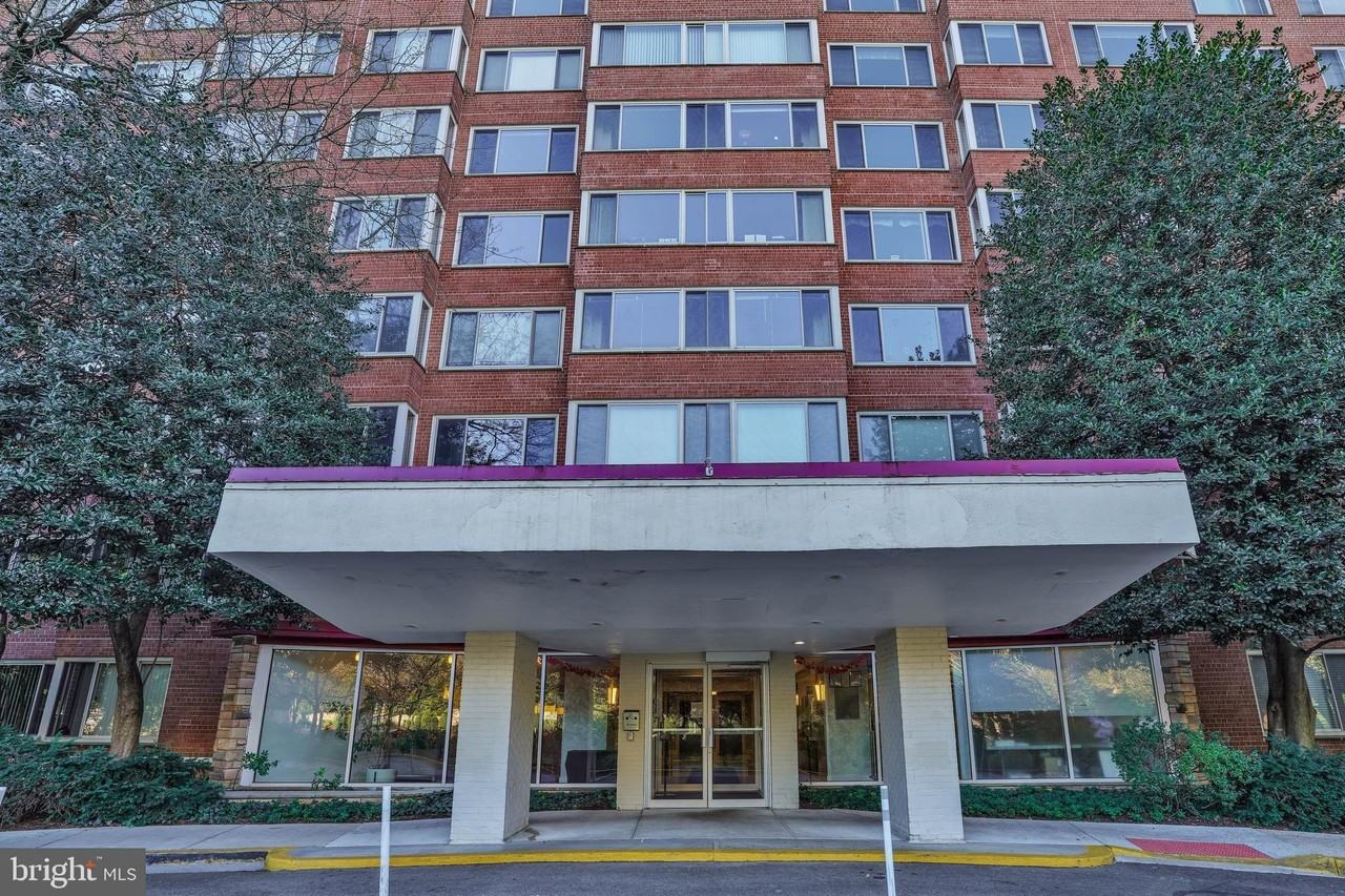 4000 Tunlaw Rd Nw Apt 417 #417 - Photo 2 of 26