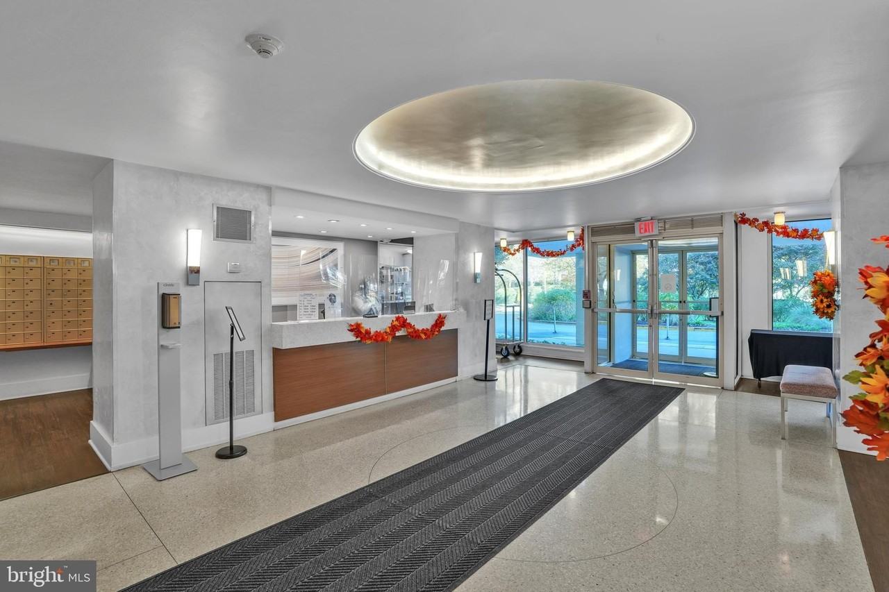 4000 Tunlaw Rd Nw Apt 417 #417 - Photo 7 of 26