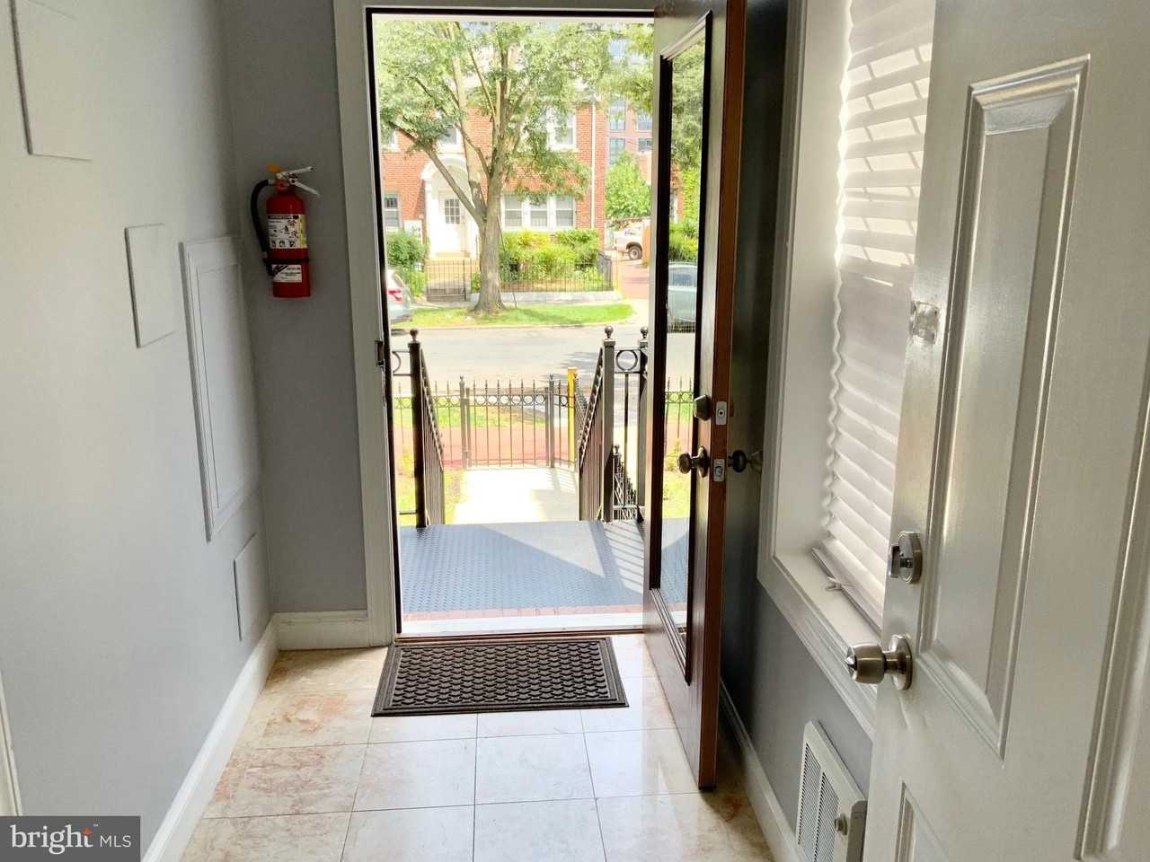 812 5th St Ne Unit 2 #2 - Photo 6 of 33