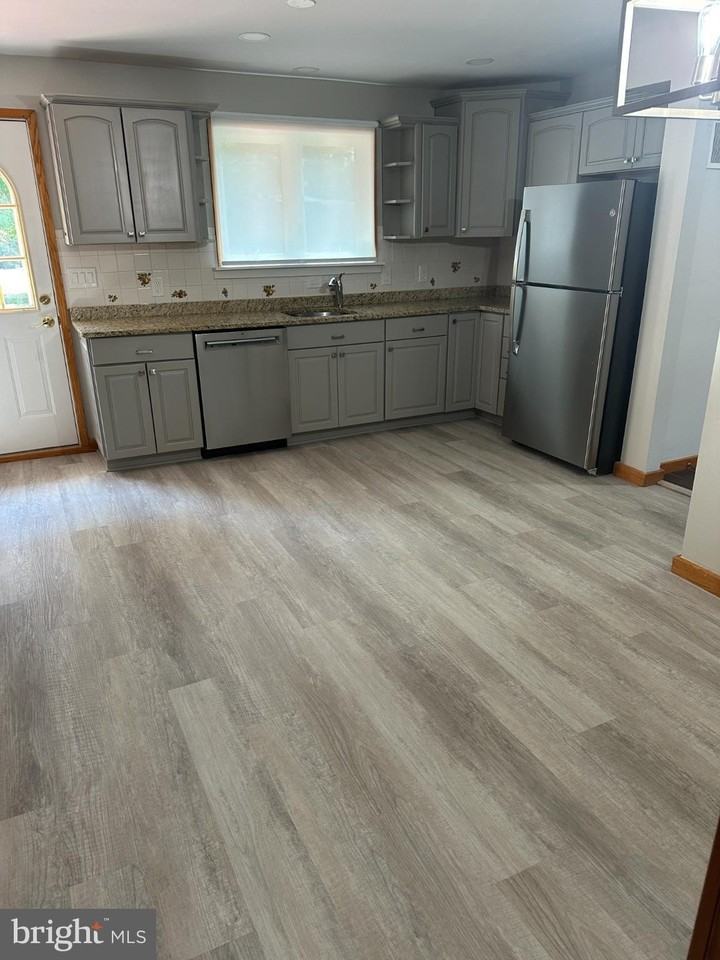 6804 Santa Maria Ave - Photo 3 of 26