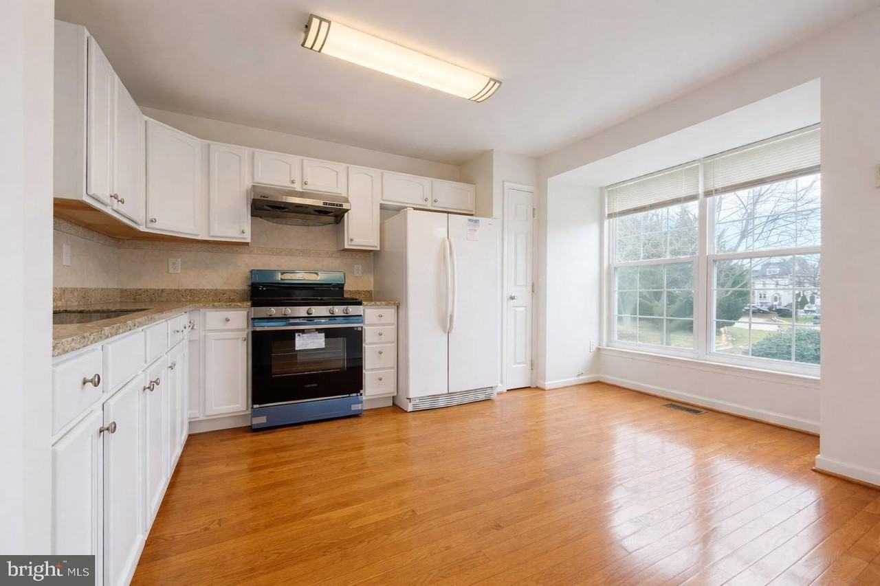 14020 Jump Dr - Photo 2 of 19