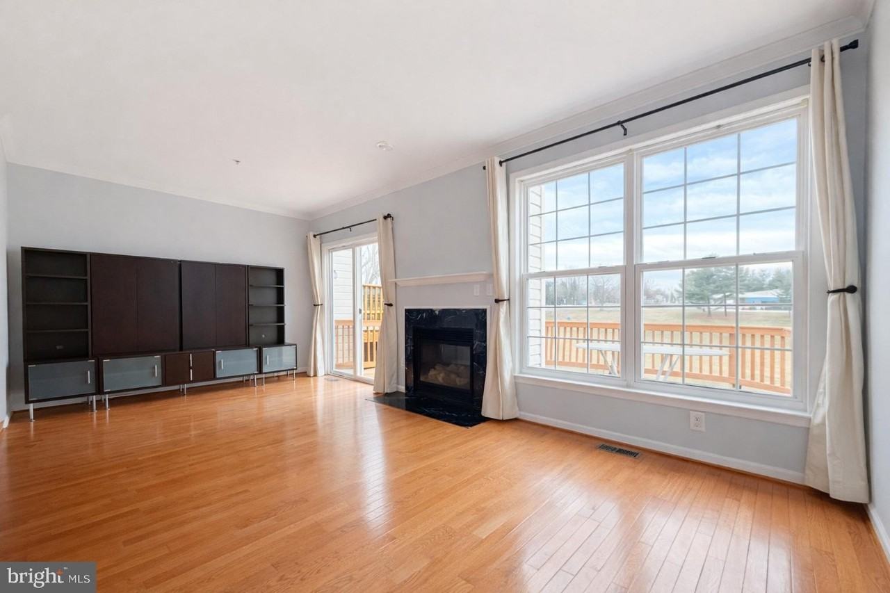 14020 Jump Dr - Photo 5 of 19