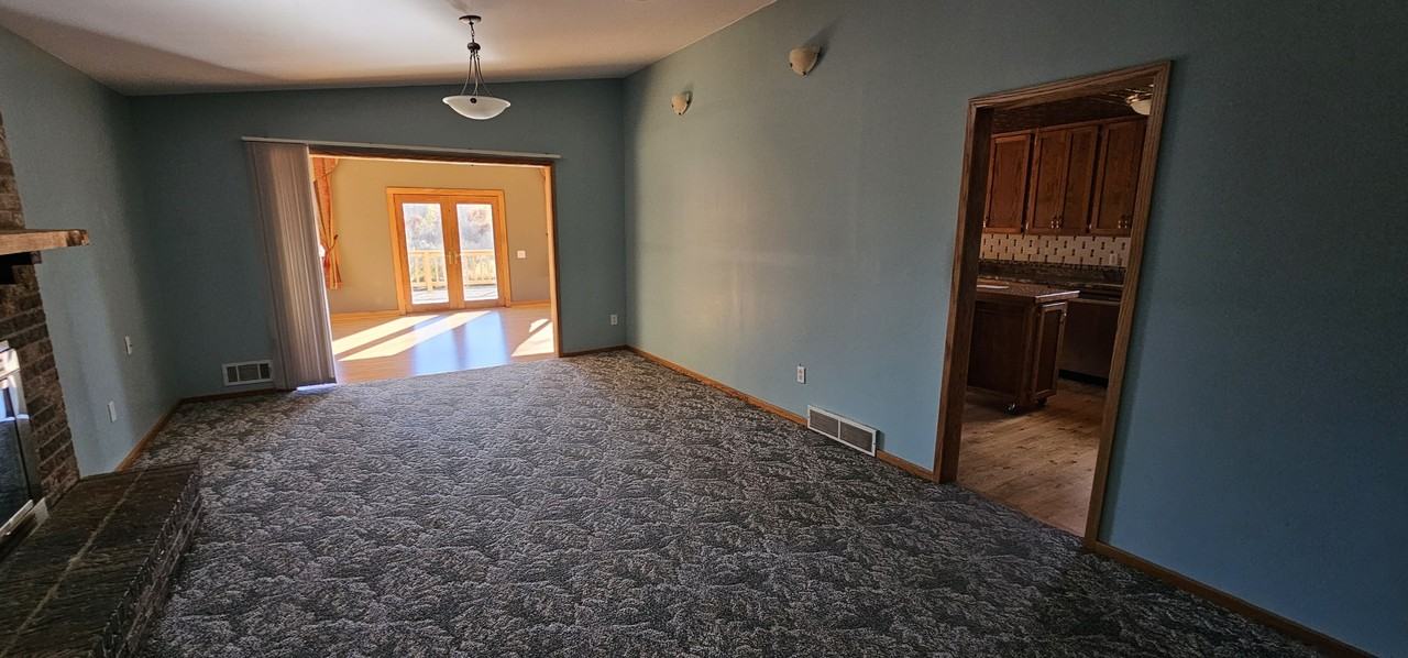 2020 Crosstown Blvd Ne #1 - Photo 2 of 38