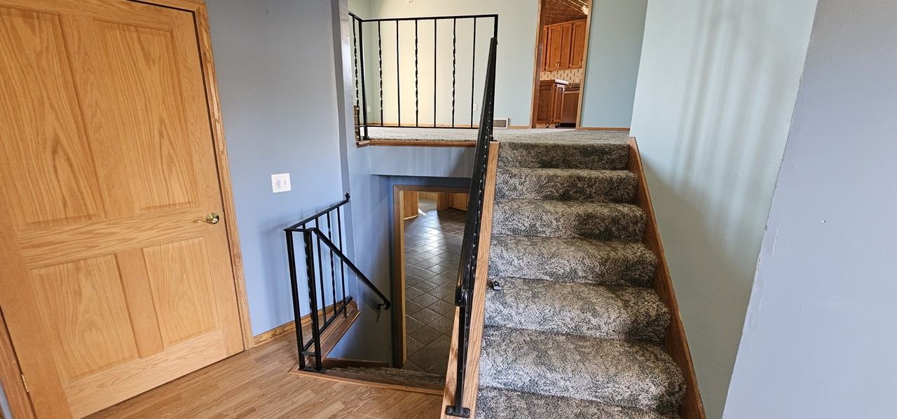 2020 Crosstown Blvd Ne #1 - Photo 5 of 38