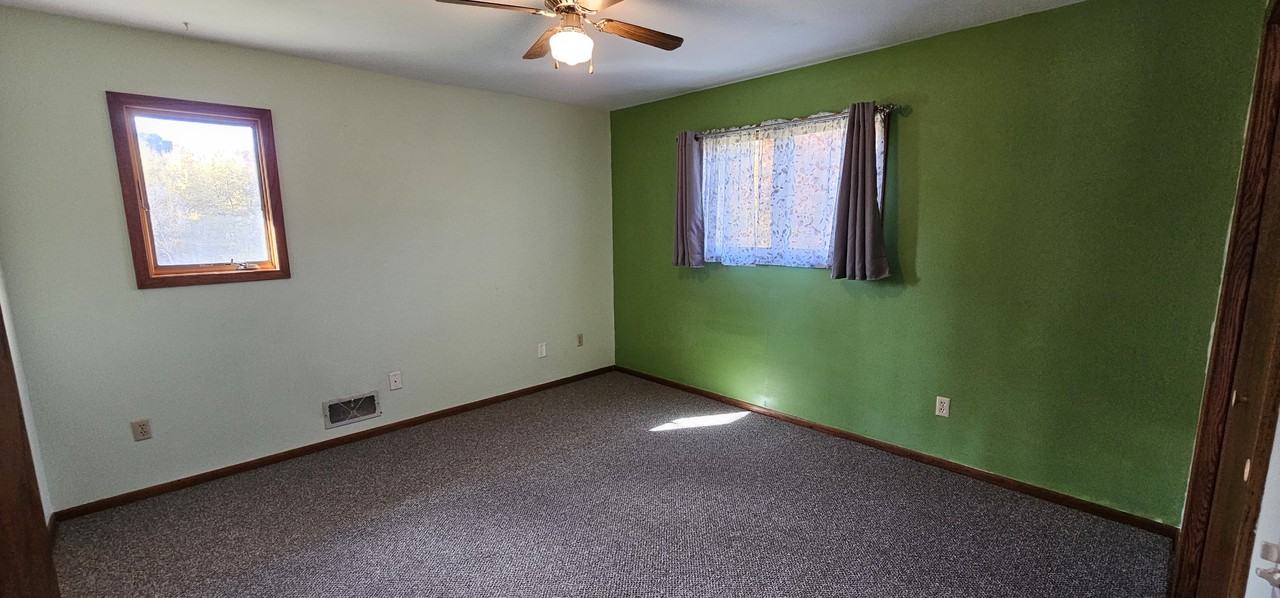 2020 Crosstown Blvd Ne #1 - Photo 7 of 38