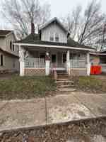 featured image of 327 E Stuart Ave #1