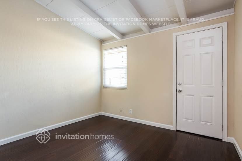 1467 Michigan St - Photo 7 of 16