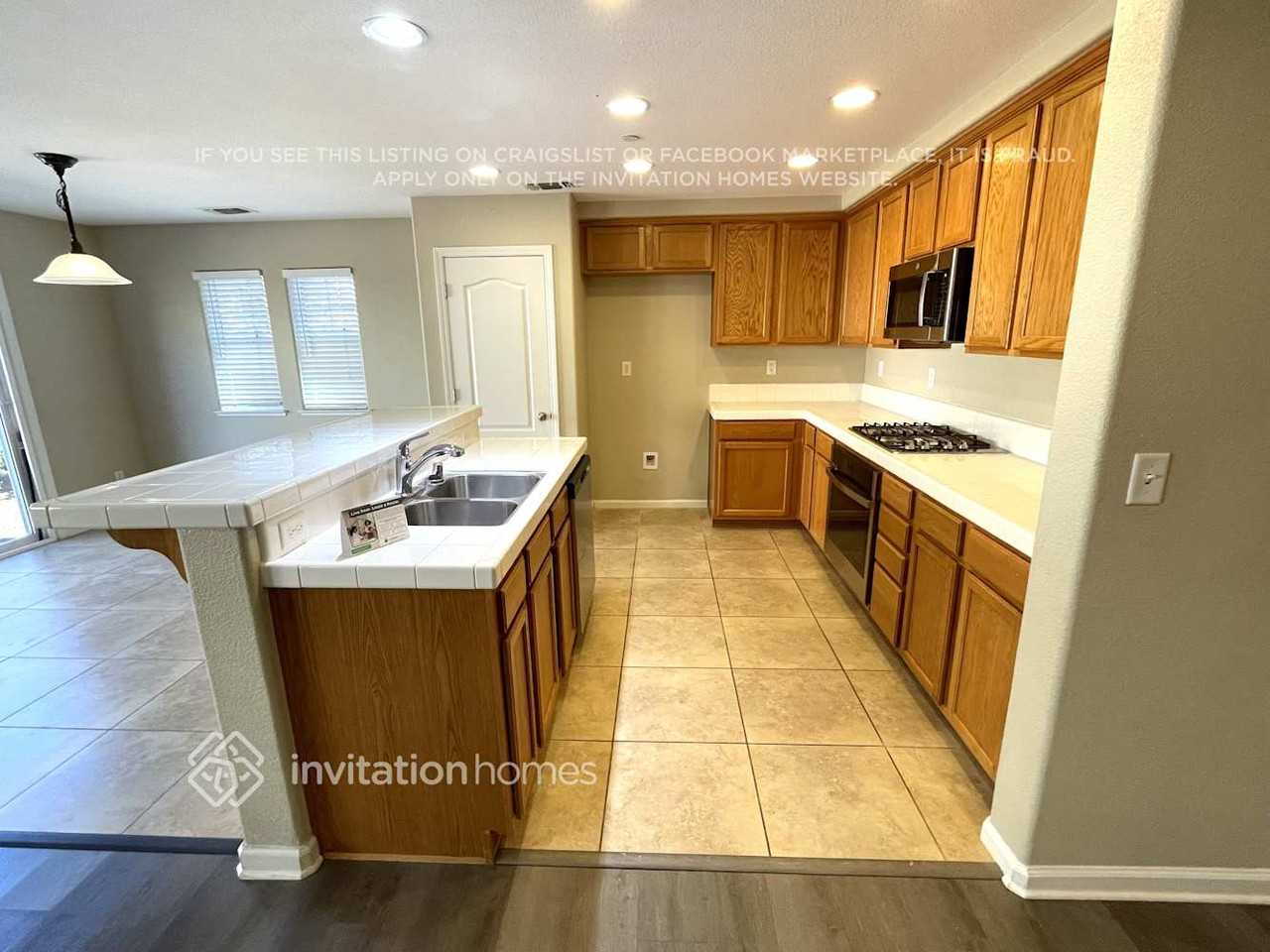 2671 Nicolson Cir - Photo 5 of 17