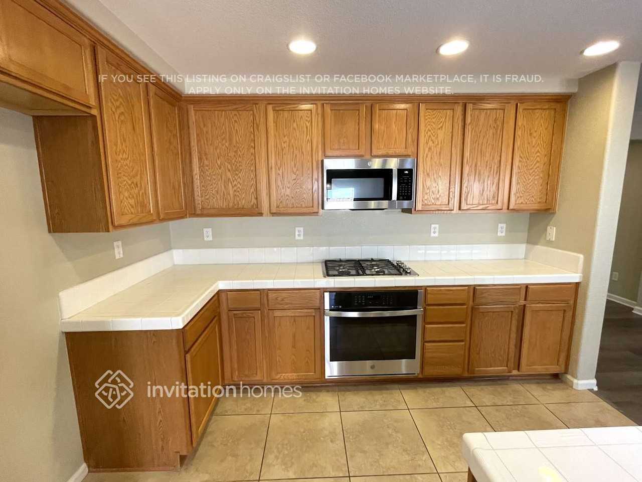 2671 Nicolson Cir - Photo 6 of 17