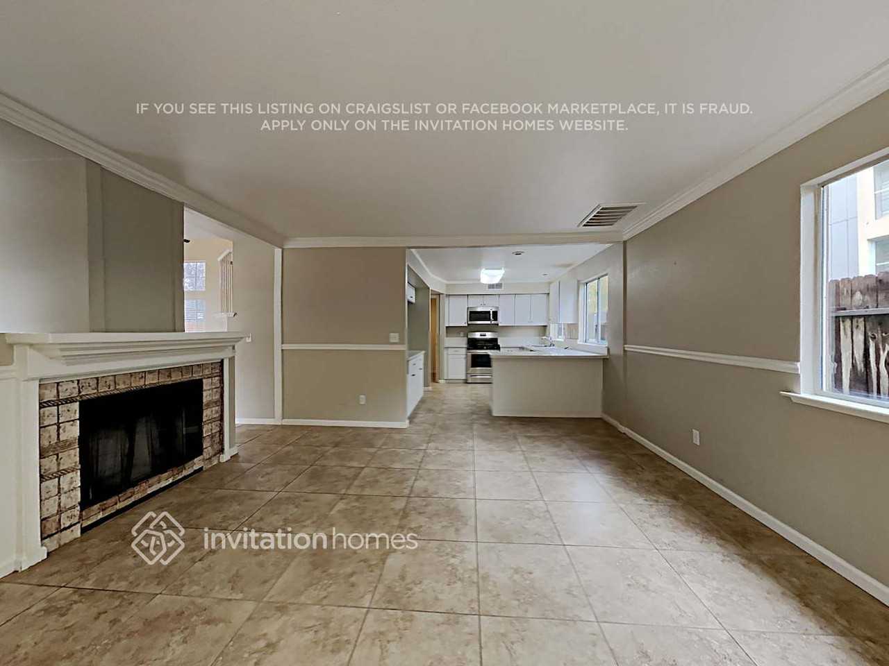 8355 Lonely Hill Way - Photo 5 of 19