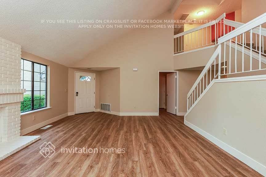 2592 Clipper Ln - Photo 5 of 18