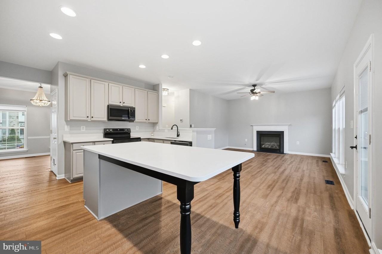 198 Union Ridge Dr - Photo 3 of 19