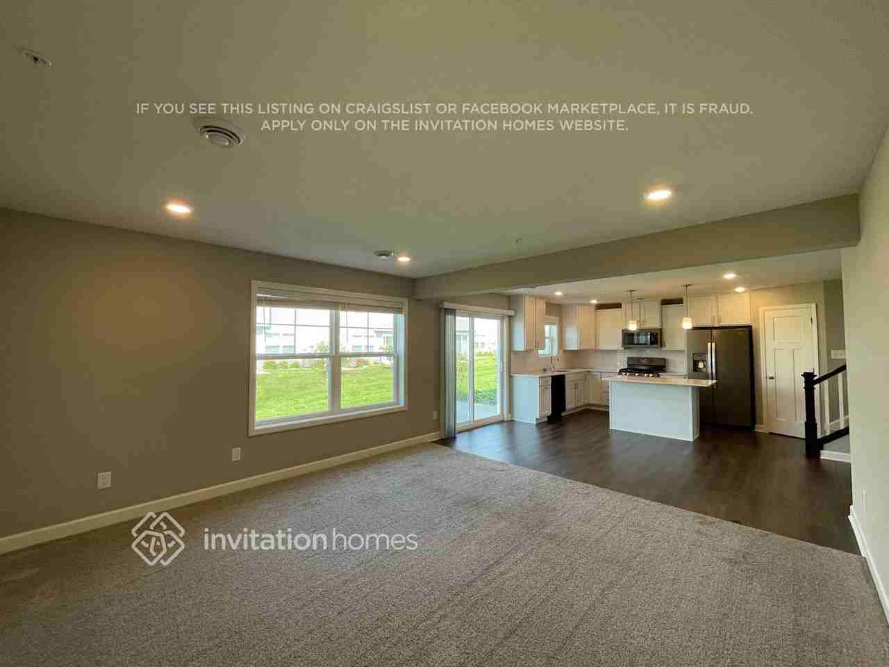 1261 Upper 143rd Ct E - Photo 3 of 18