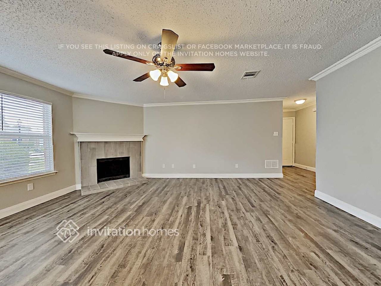 2440 Rolling Ridge Dr - Photo 3 of 16