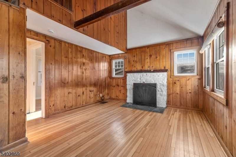 103 Upper Lakeview Ave - Photo 3 of 25