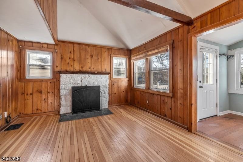 103 Upper Lakeview Ave - Photo 4 of 25