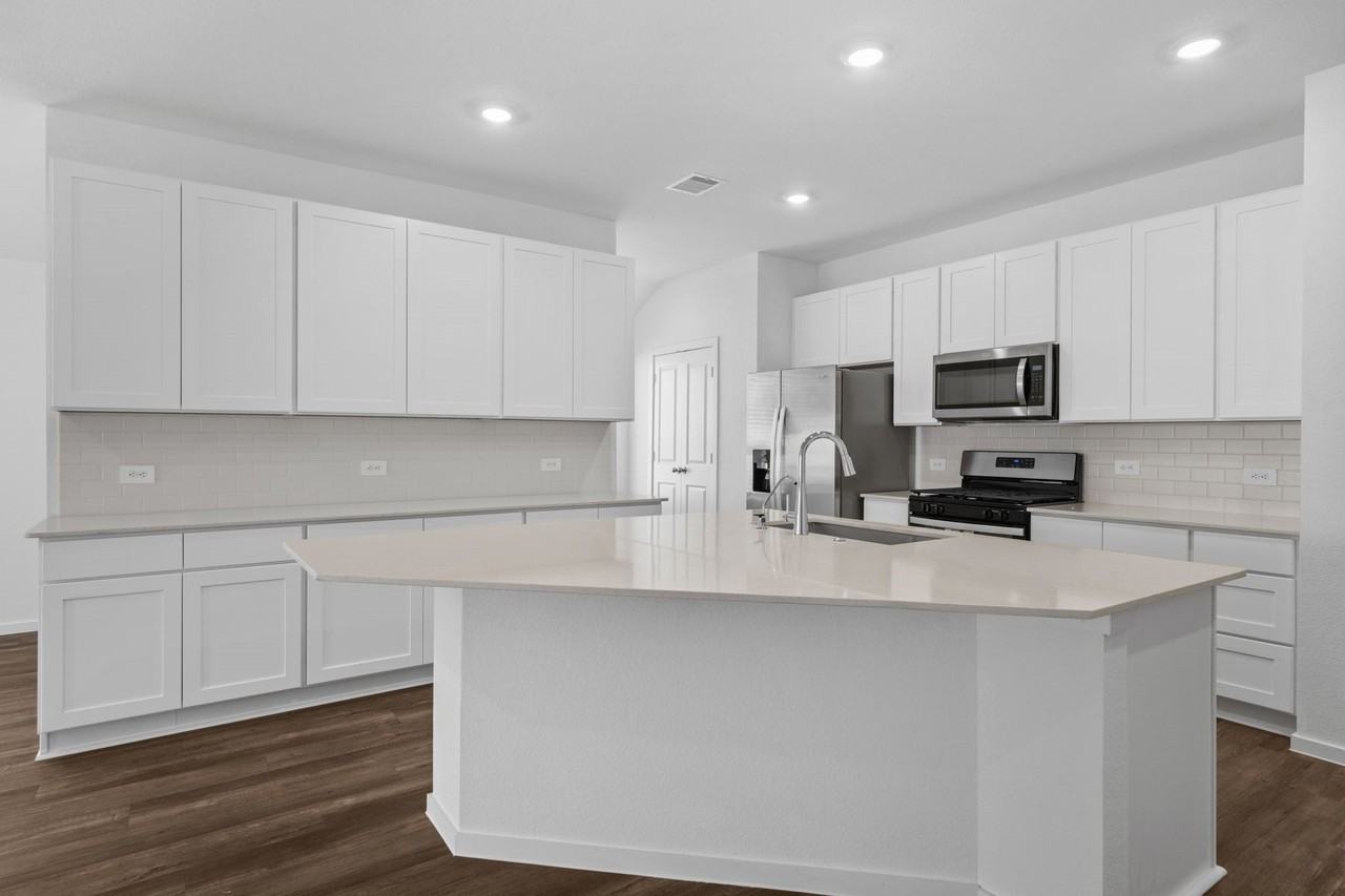 27718 Hudson Sands Ln - Photo 5 of 30