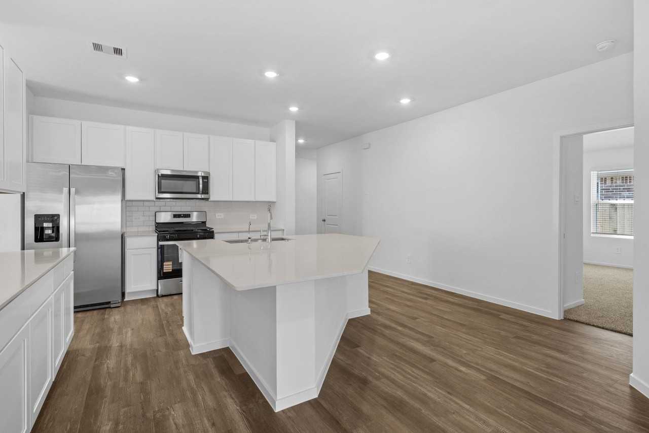 27718 Hudson Sands Ln - Photo 6 of 30