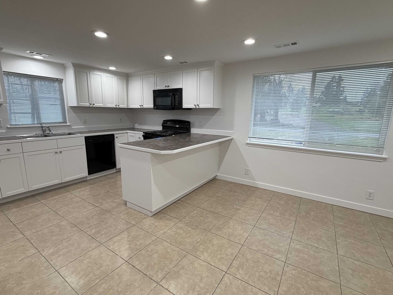 16606 111th Ave Se - Photo 5 of 16