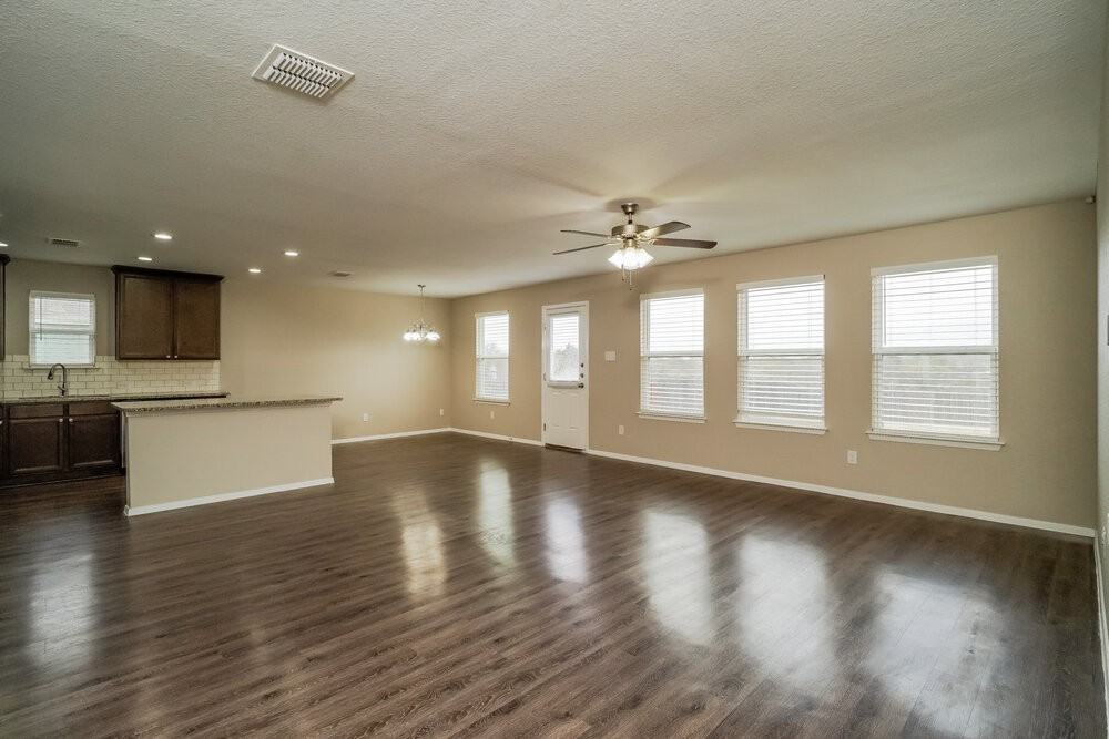 123 Fabarm Ln - Photo 5 of 16