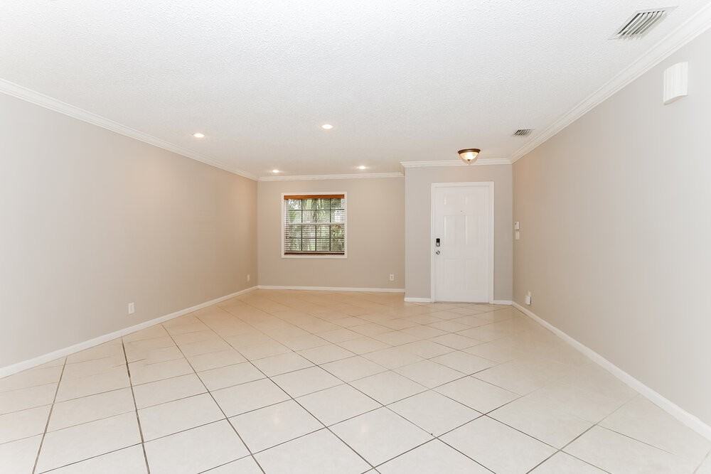 6587 Rainwood Cove Ln - Photo 5 of 16