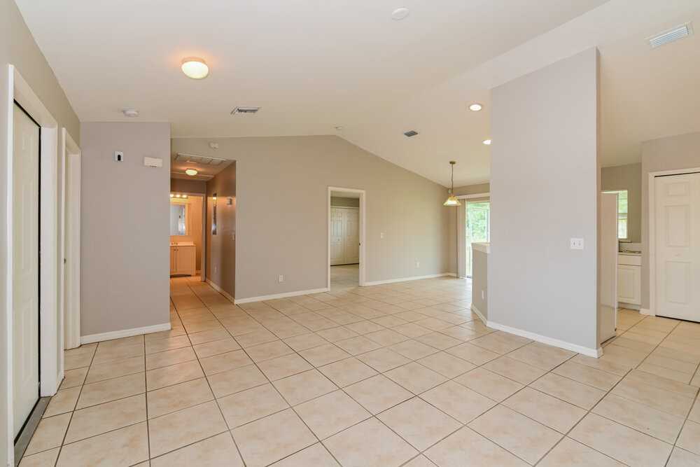 5141 Leonard Blvd S - Photo 6 of 16