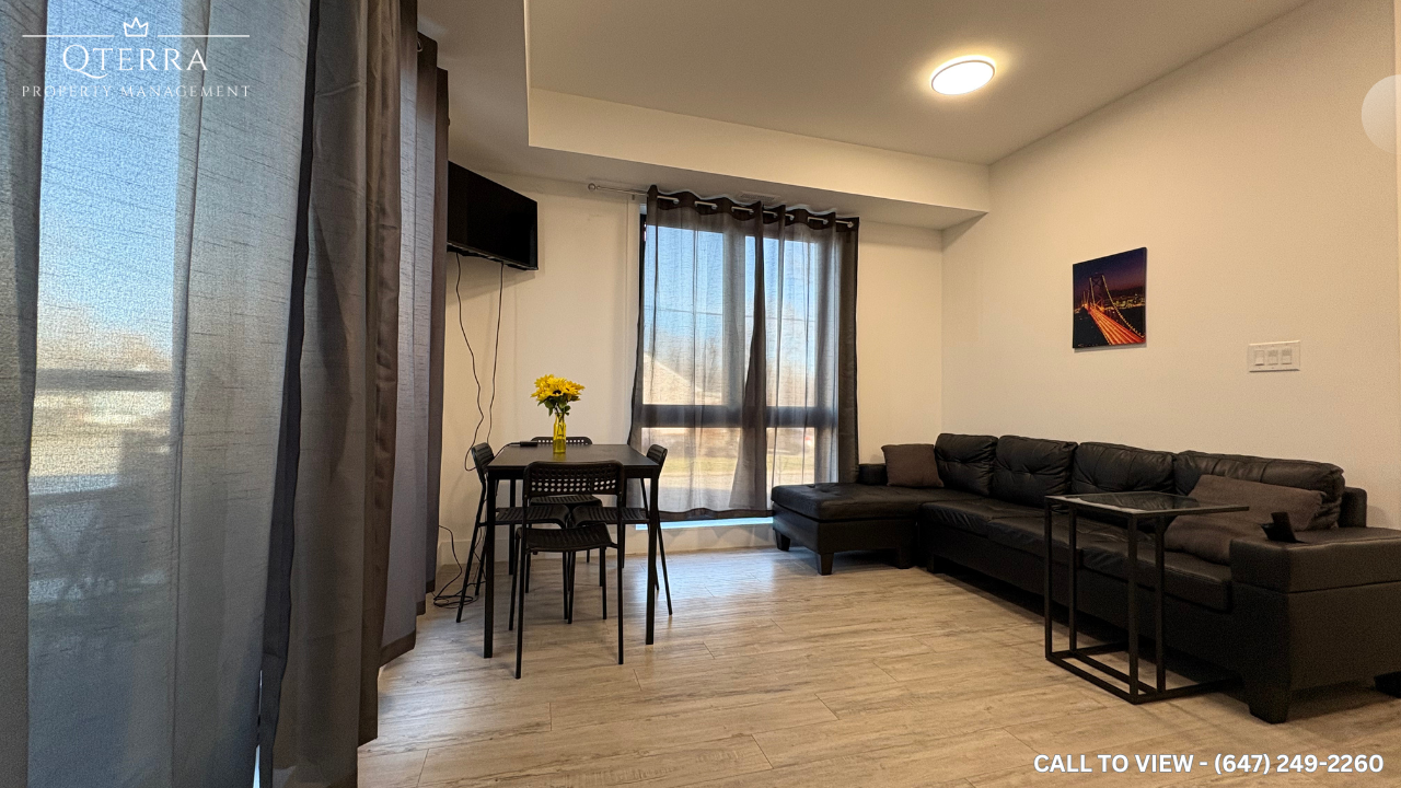 7277 Wilson Cres - Photo 3 of 12