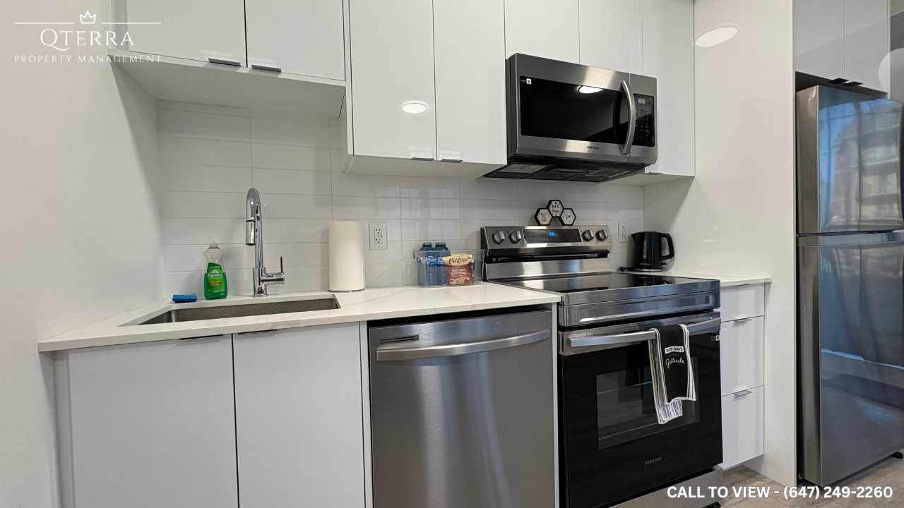 7277 Wilson Cres - Photo 4 of 12