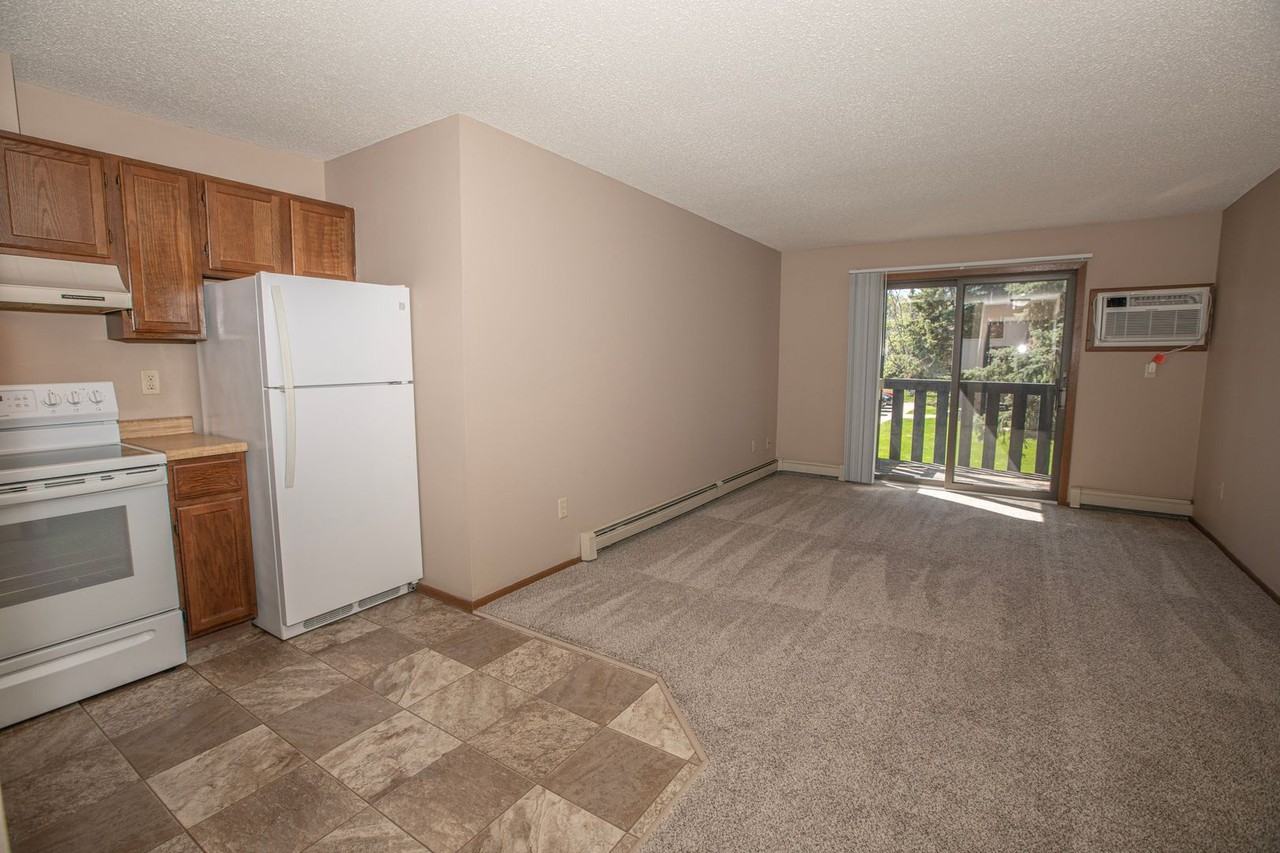 Hidden Valley Apartments - Photo 2 of 6
