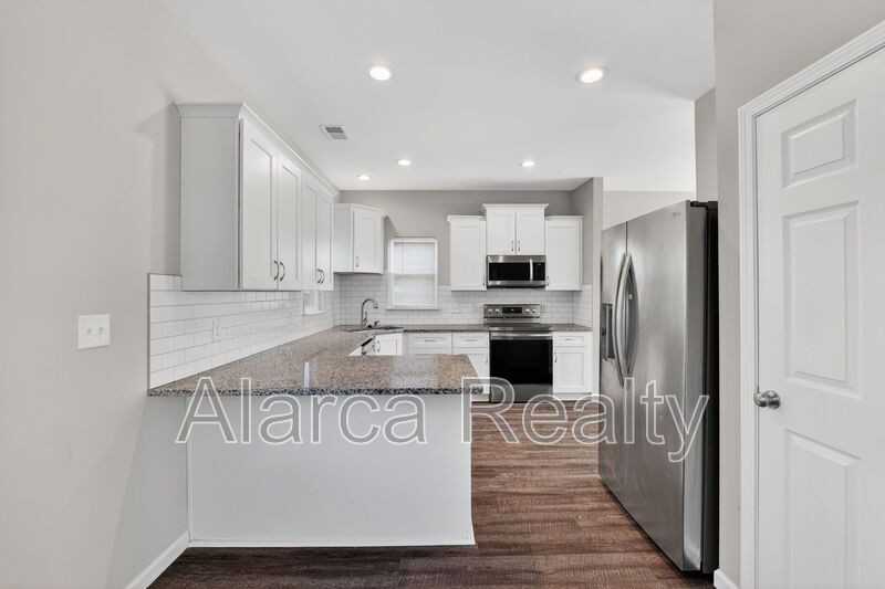 425 Centerfield Dr - Photo 3 of 19