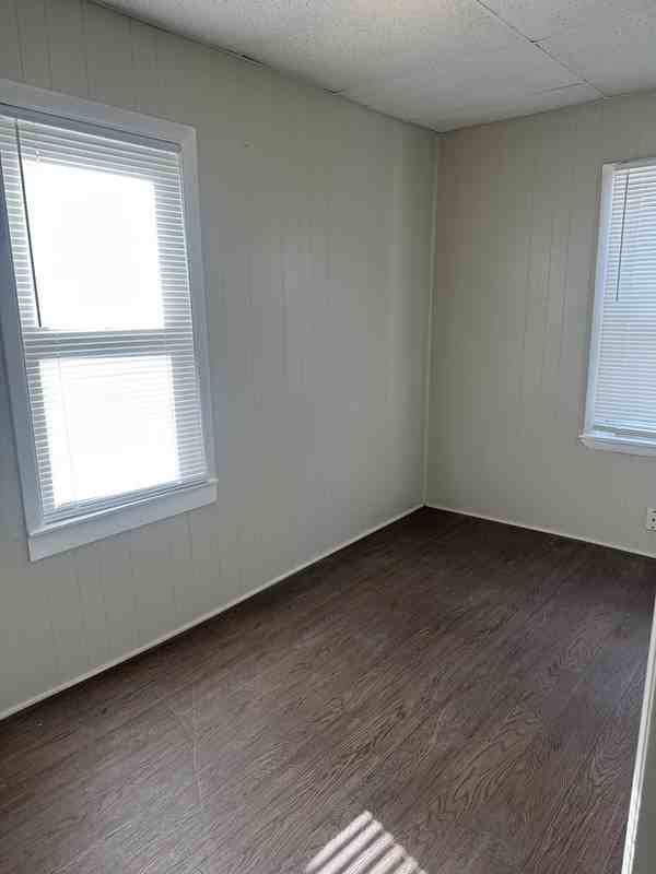 790 Condit St #6 - Photo 5 of 8