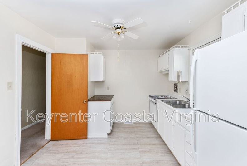 726 Sunnywood Rd - Photo 3 of 19