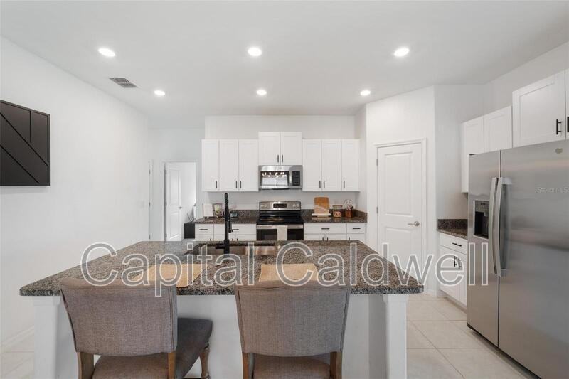 5517 Blue Azure Dr - Photo 5 of 15