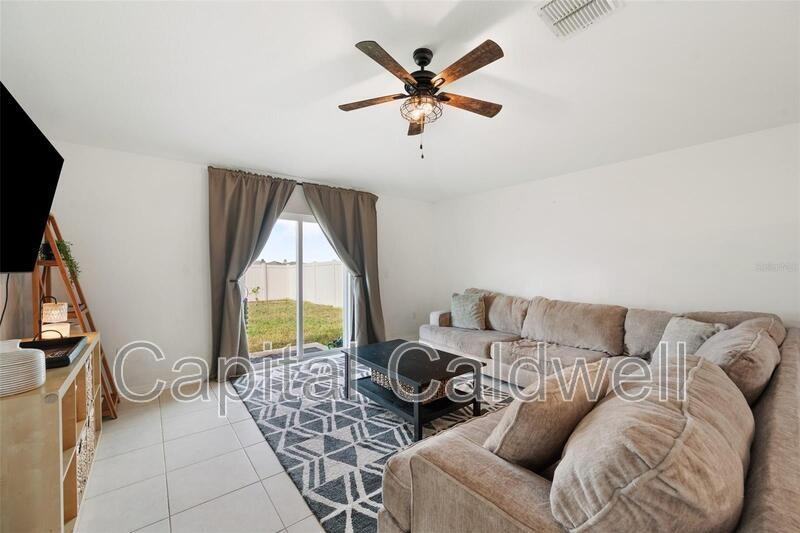 5517 Blue Azure Dr - Photo 7 of 15