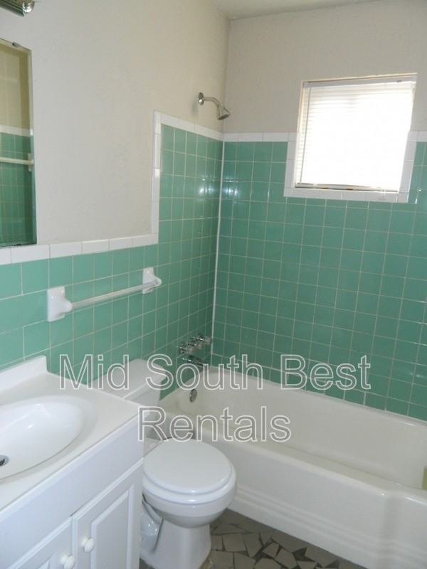 1913 Willow Wood Ave - Photo 3 of 3