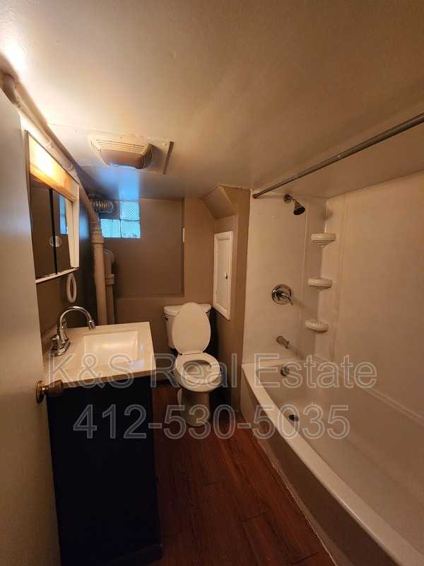 433 28th St - Photo 6 of 7